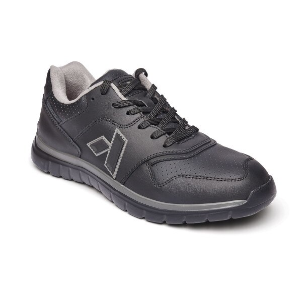 No. 50 Sport Trainer in Black